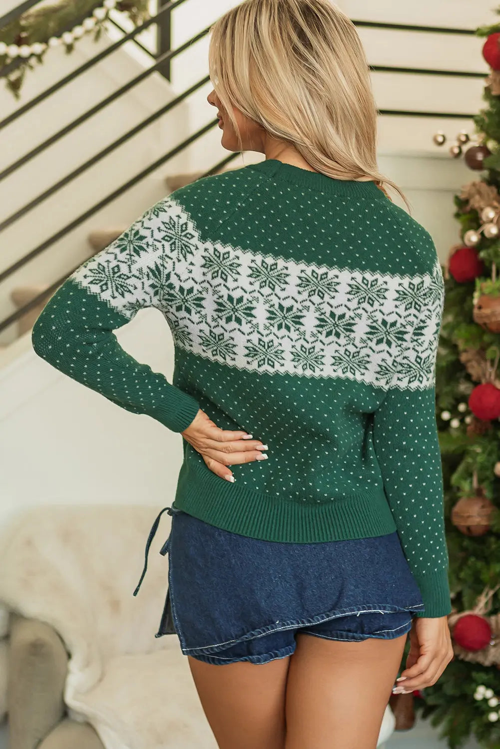 Green Christmas Snowflake Dotted Print Round Neck Sweater Dear-Lover Dropshipping