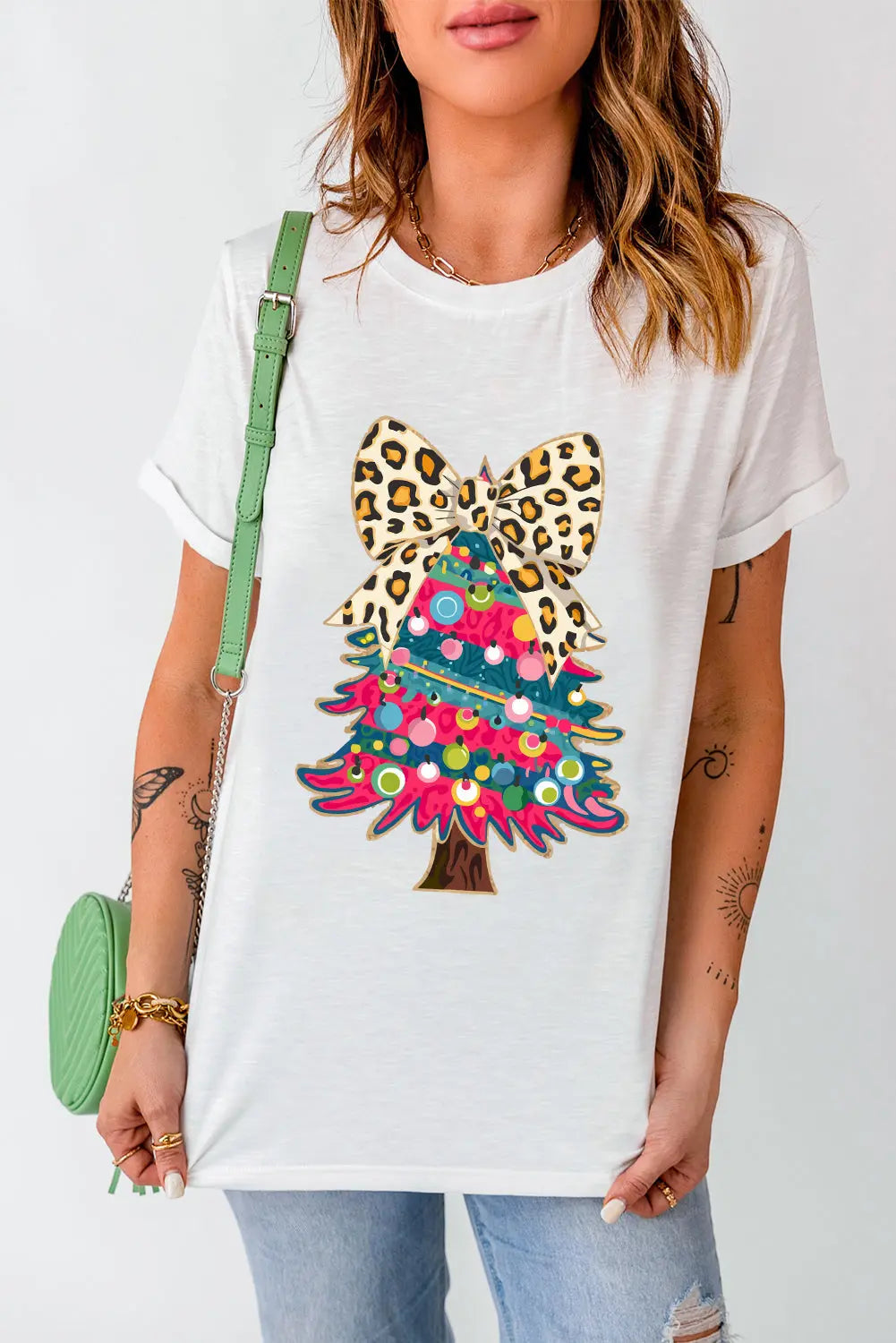 White Leopard Bow Décor Christmas Tree Graphic Crew Neck Tee Dear-Lover Dropshipping