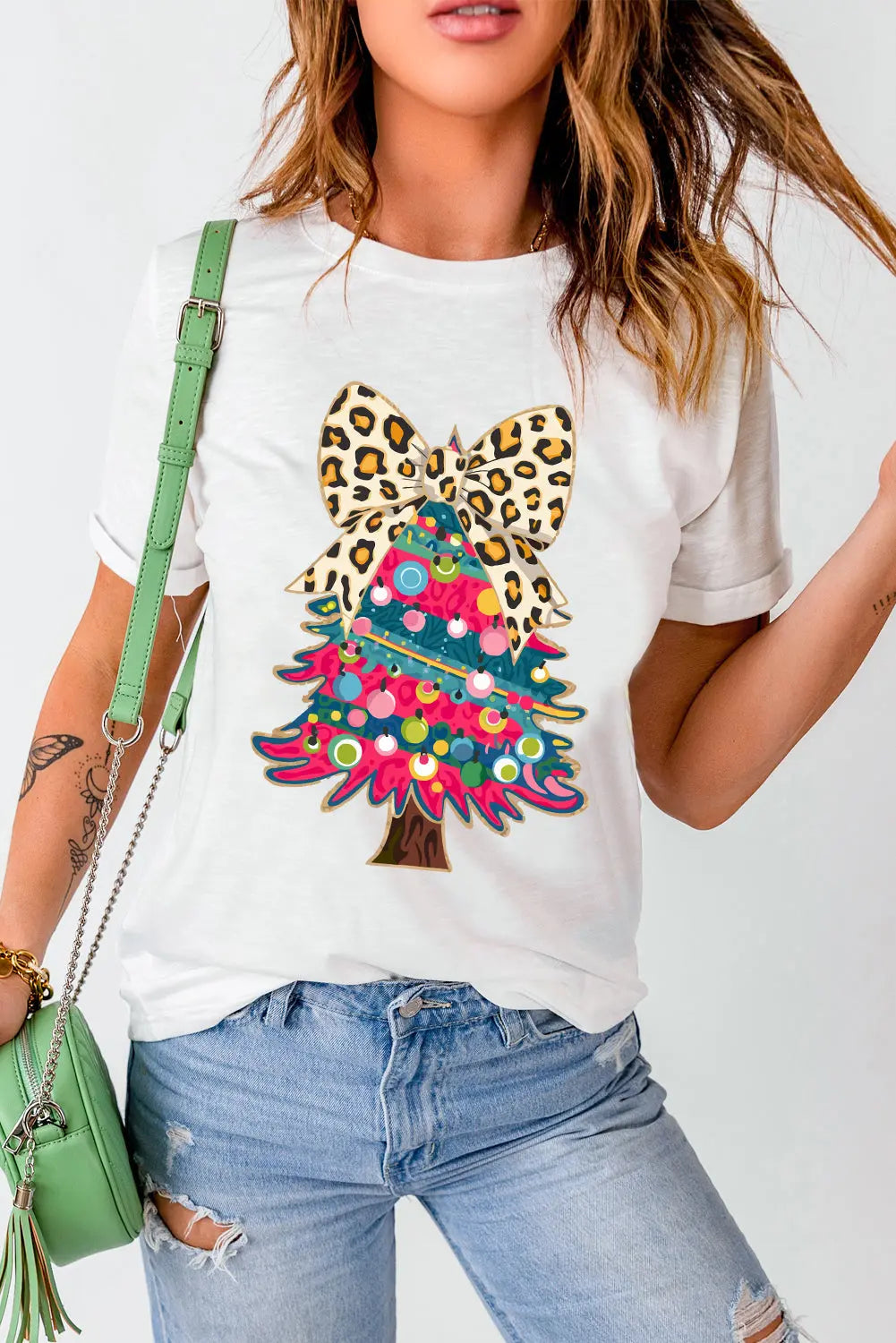 White Leopard Bow Décor Christmas Tree Graphic Crew Neck Tee Dear-Lover Dropshipping
