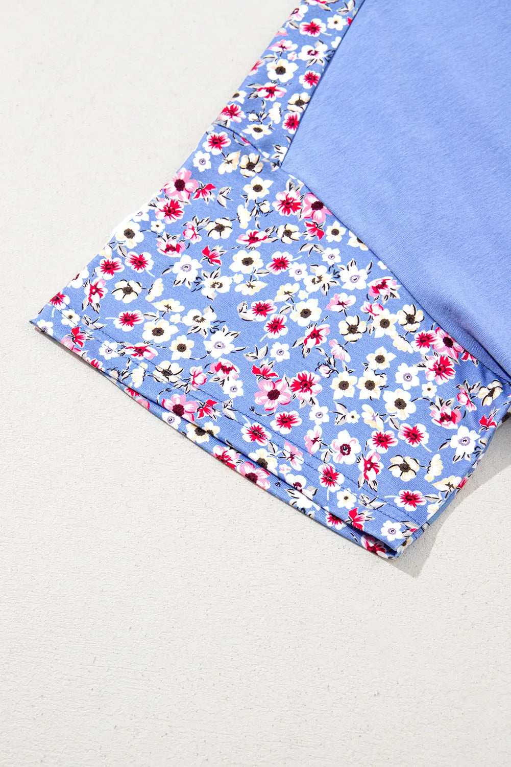 Sky Blue Floral Patchwork Chest Pocket Crewneck Plus Size T Shirt Dear-Lover Dropshipping