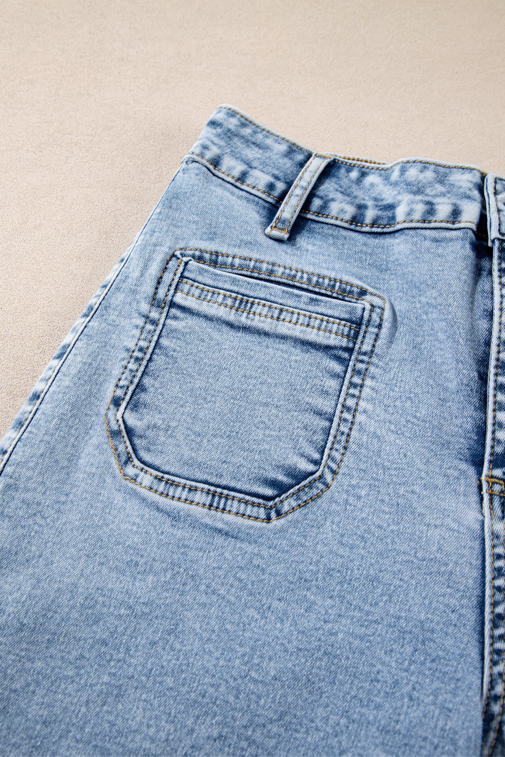 Light Blue Chic Patch Pocket Straight Leg Loose Jeans